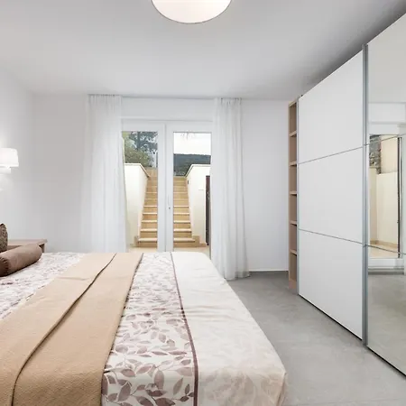 Feriehus Oasis With Breathtaking Sunset & Sea View Punat