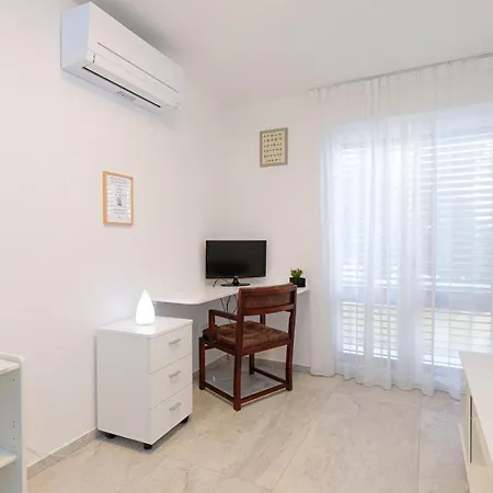 Feriehus Oasis With Breathtaking Sunset & Sea View Punat