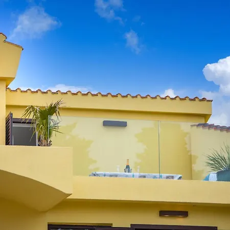 Feriehus Oasis With Breathtaking Sunset & Sea View